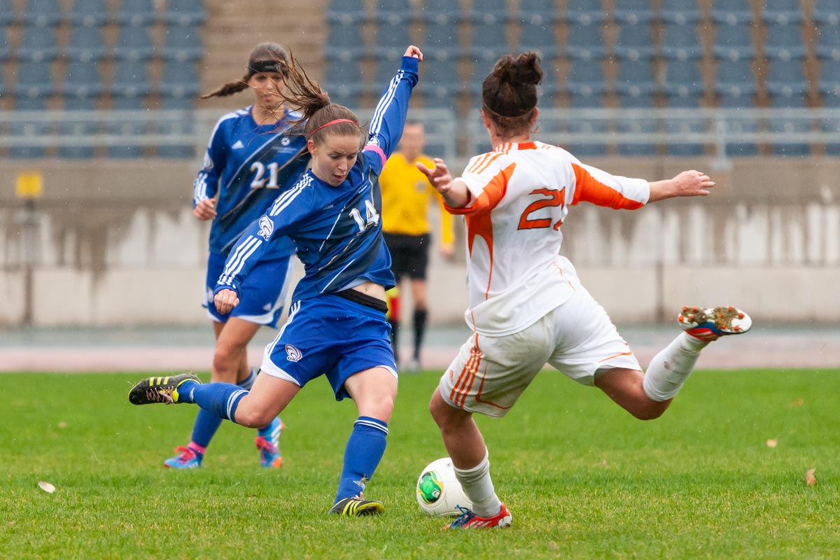 A visual link - click to view the Universit&eacute; de Moncton Aigles Bleues Women's Soccer gallery